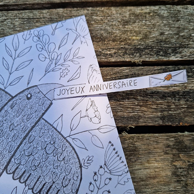 carte carrée avec enveloppe - l&#039;oiseau messager - plume